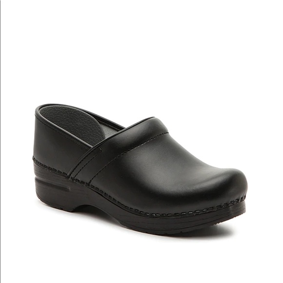 Dansko Clog Black Oiled leather black shoe size 42 narrow